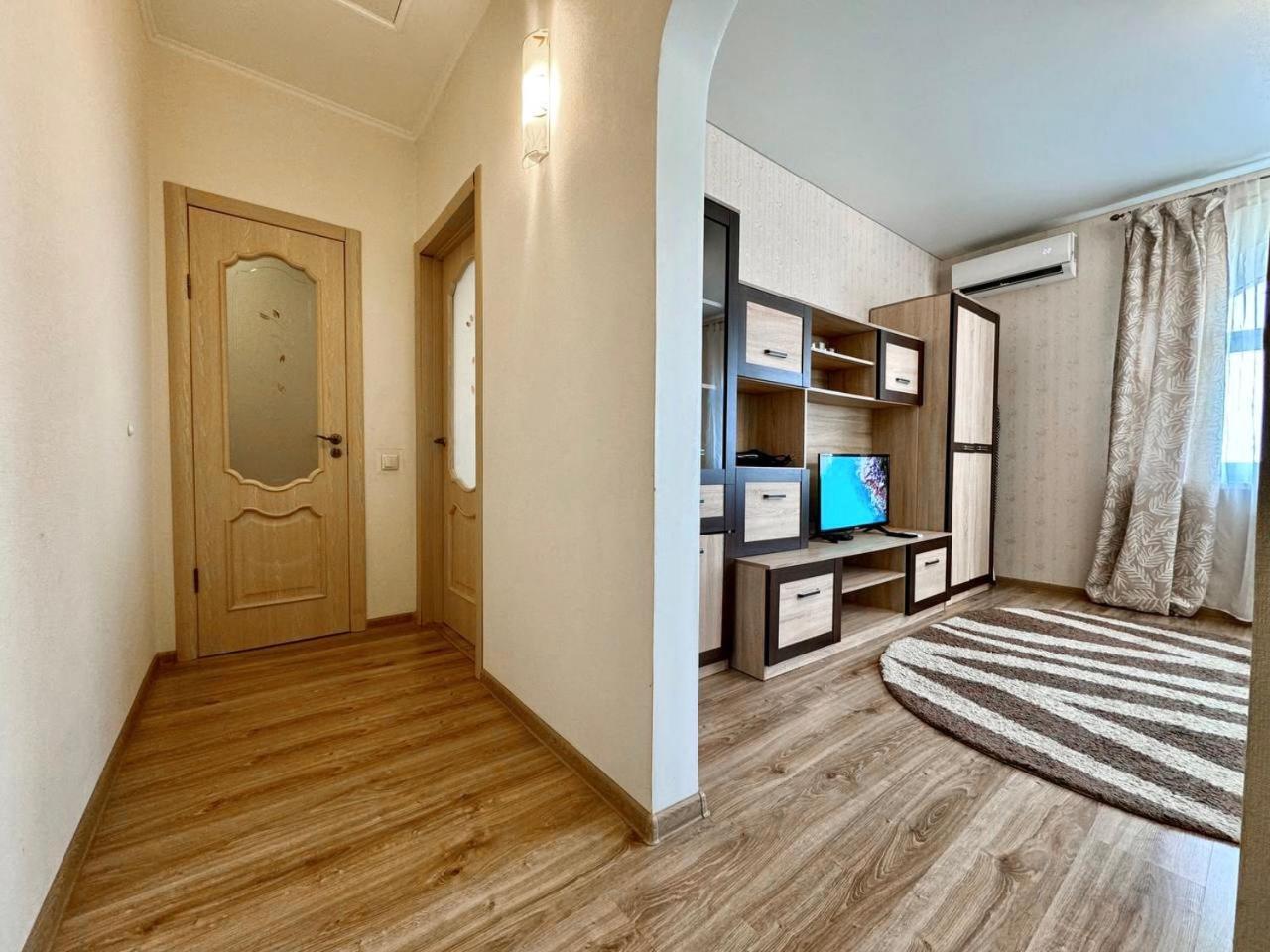 Apartpoltava Новий Будинок, В Самому Центрі 2-Окремі Кімнати, Панорамний Балкон المظهر الخارجي الصورة